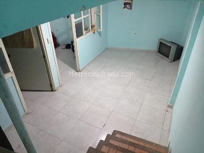 Casa de 5 alcobas en venta en Bellavista Sur, Bogotá, 319 m² · foto 11 de 20