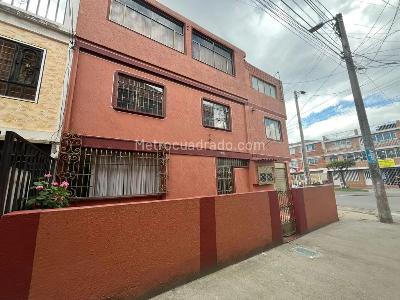 Casa de 5 alcobas en venta en Quiroga, Bogotá, 200 m² · foto 2 de 20