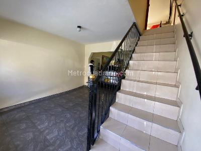Casa de 5 alcobas en venta en La Victoria, Bogotá, 480 m² · foto 4 de 20