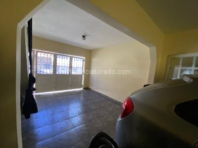 Casa de 5 alcobas en venta en La Victoria, Bogotá, 480 m² · foto 7 de 20