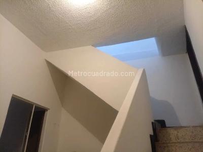 Casa de 5 alcobas en venta en La Resurreccion, Bogotá, 143 m² · foto 11 de 20