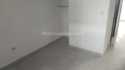 Apartamento de 3 alcobas en venta en Capitalinas, Soacha, 47 m² · foto 12 de 20