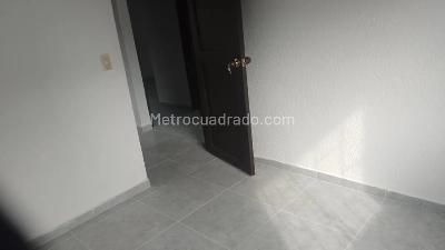 Apartamento de 3 alcobas en venta en Capitalinas, Soacha, 47 m² · foto 18 de 20