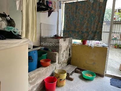 Casa de 5 alcobas en venta en San Miguel, Bogotá, 300 m² · foto 12 de 16