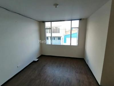 Casa de 5 alcobas en venta en Bosa Los Naranjos, Bogotá, 392 m² · foto 18 de 20
