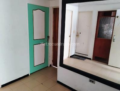 Casa de 5 alcobas en venta en San Jose Obrero, Bogotá, 384 m² · foto 4 de 17