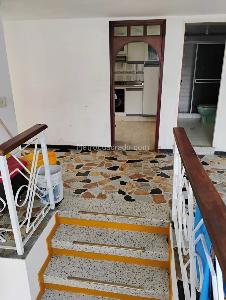 Casa de 5 alcobas en venta en San Jose Obrero, Bogotá, 384 m² · foto 14 de 17