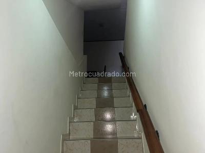 Casa de 5 alcobas en venta en Bochica Sur, Bogotá, 270 m² · foto 9 de 20