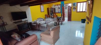 Casa de 5 alcobas en venta en El Vergel, Bogotá, 220 m² · foto 17 de 20