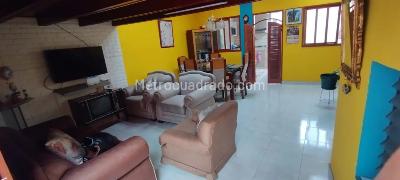 Casa de 5 alcobas en venta en El Vergel, Bogotá, 220 m² · foto 18 de 20