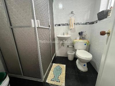 Casa de 5 alcobas en venta en Gustavo Restrepo, Bogotá, 478 m² · foto 18 de 20