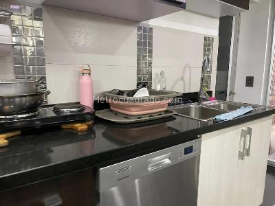 Casa de 5 alcobas en venta en Salitre Greco, Bogotá, 370 m² · foto 4 de 18
