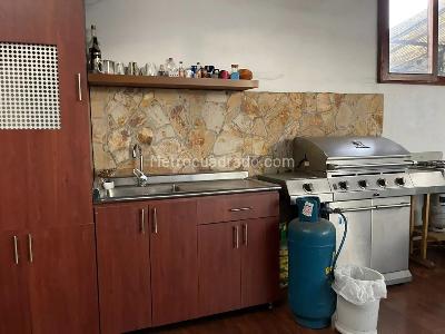 Casa de 5 alcobas en venta en Salitre Greco, Bogotá, 370 m² · foto 6 de 18