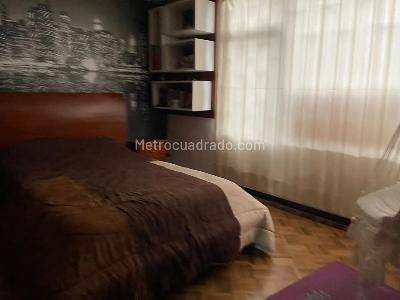 Casa de 5 alcobas en venta en Salitre Greco, Bogotá, 370 m² · foto 7 de 18