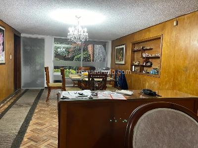 Casa de 5 alcobas en venta en Salitre Greco, Bogotá, 370 m² · foto 9 de 18