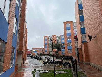 Apartamento de 3 alcobas en venta en Compartir Sector 2, Soacha, 41 m² · foto 9 de 13