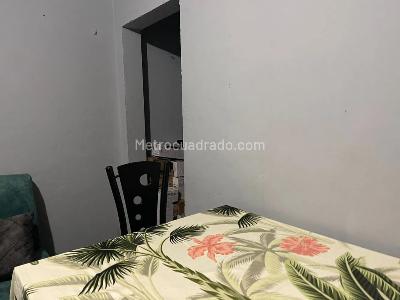 Casa de 5 alcobas en venta en Libertador, Bogotá, 430 m² · foto 11 de 19