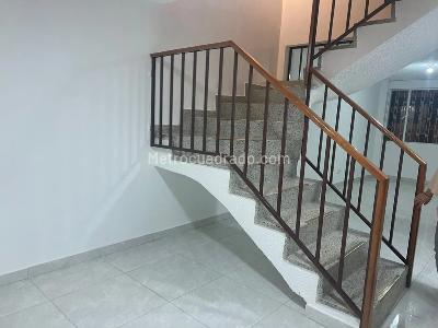 Casa en venta en Lombardia, Bogotá · foto 10 de 11