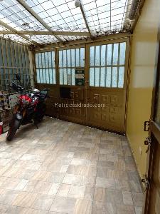 Casa de 5 alcobas en venta en Floralia I Sector, Bogotá, 259 m² · foto 15 de 20