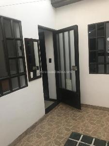Casa en venta en Quinta Ramos, Bogotá · foto 3 de 20