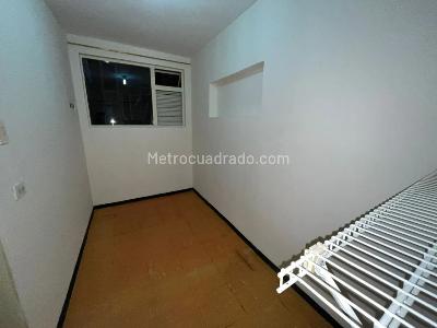 Casa de 5 alcobas en venta en Santa Lucia, Bogotá, 450 m² · foto 2 de 13