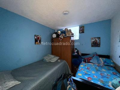 Casa de 5 alcobas en venta en 20 De Julio, Bogotá · foto 2 de 18