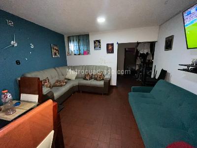 Casa de 5 alcobas en venta en 20 De Julio, Bogotá · foto 4 de 18