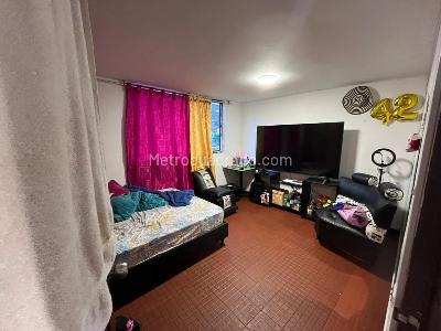 Casa de 5 alcobas en venta en 20 De Julio, Bogotá · foto 11 de 18
