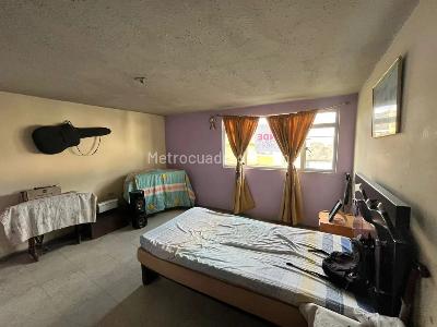 Casa de 5 alcobas en venta en Atenas, Bogotá, 320 m² · foto 14 de 17