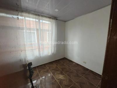 Casa de 4 alcobas en venta en Compartir Sector 3, Soacha, 48 m² · foto 9 de 15