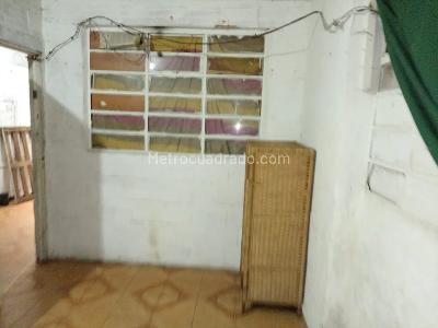 Casa de 5 alcobas en venta en San Antonio, Bogotá, 310 m² · foto 5 de 10