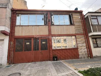 Casa en venta en San Antonio, Bogotá · foto 2 de 20