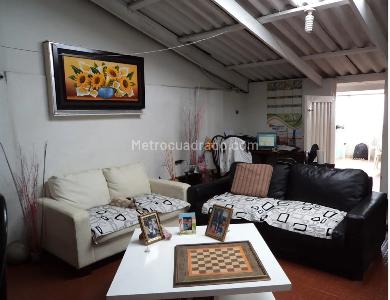 Casa de 5 alcobas en venta en Santa Lucia, Bogotá, 622 m² · foto 12 de 14