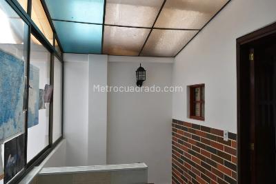 Casa de 5 alcobas en venta en Centenario, Bogotá, 224 m² · foto 4 de 20