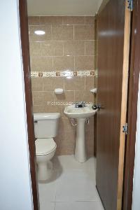 Casa de 5 alcobas en venta en Centenario, Bogotá, 224 m² · foto 7 de 20