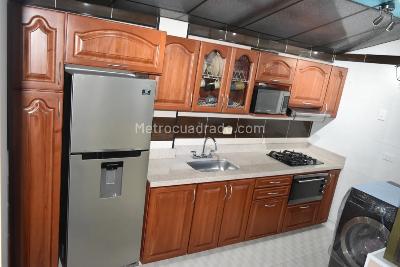 Casa de 5 alcobas en venta en Centenario, Bogotá, 224 m² · foto 15 de 20