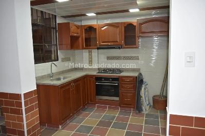 Casa de 5 alcobas en venta en Centenario, Bogotá, 224 m² · foto 16 de 20