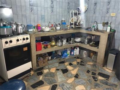 Casa de 5 alcobas en venta en San Benito, Bogotá, 284 m² · foto 16 de 20