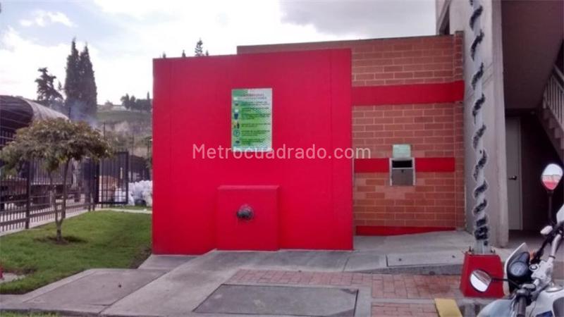 Piso – Soacha, El Divino Niño, Comuna San Humberto - Más