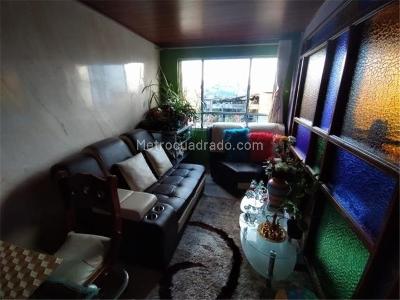 Casa de 5 alcobas en venta en Santa Librada, Bogotá, 400 m² · foto 11 de 14