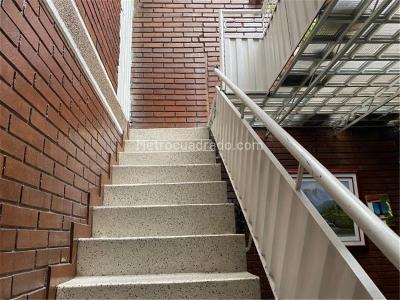 Casa de 5 alcobas en venta en Santa Isabel Sur, Bogotá, 400 m² · foto 14 de 20