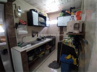 Casa de 5 alcobas en venta en La Andrea, Bogotá, 477 m² · foto 4 de 16
