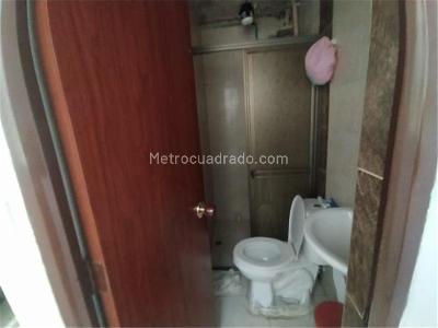 Casa de 5 alcobas en venta en La Andrea, Bogotá, 477 m² · foto 5 de 16