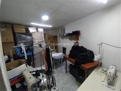 Casa de 5 alcobas en venta en La Andrea, Bogotá, 477 m² · foto 14 de 16
