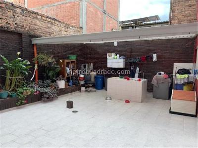 Casa de 5 alcobas en venta en Molinos Del Sur, Bogotá, 337 m² · foto 15 de 15