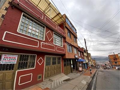 Casa en venta en El Virrey, Bogotá · foto 2 de 18