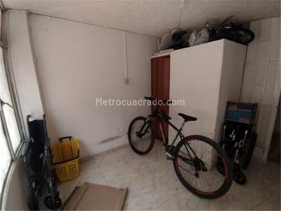 Casa de 5 alcobas en venta en San Pablo, Bogotá, 324 m² · foto 4 de 15