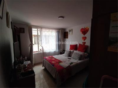 Casa de 5 alcobas en venta en San Pablo, Bogotá, 324 m² · foto 6 de 15