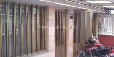 Casa de 5 alcobas en venta en Santa Isabel Sur, Bogotá, 436 m² · foto 2 de 16