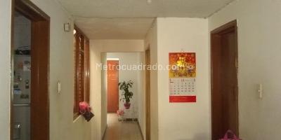 Casa de 5 alcobas en venta en Santa Isabel Sur, Bogotá, 436 m² · foto 8 de 16